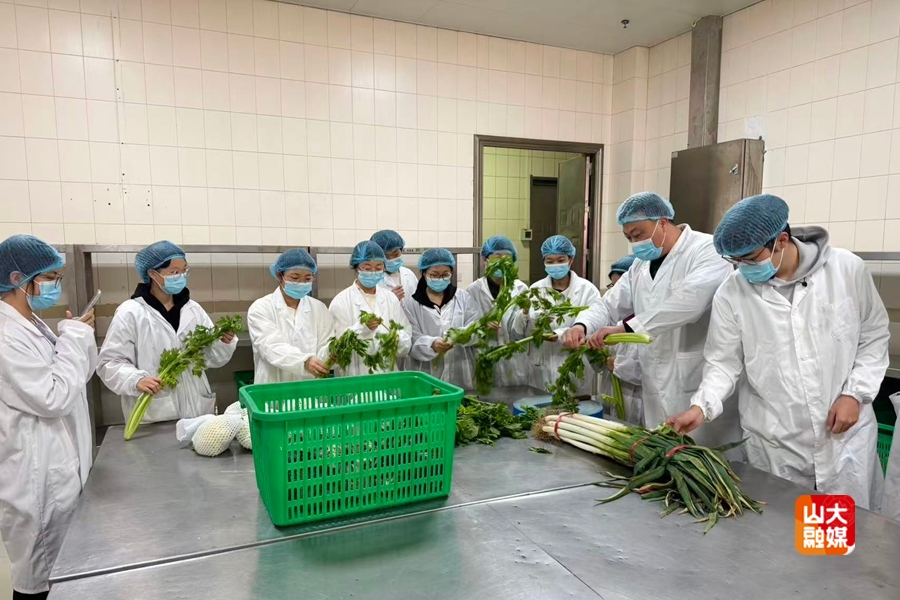 1765327822769017536.jpg 5C6D8