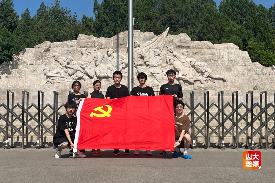 87058
